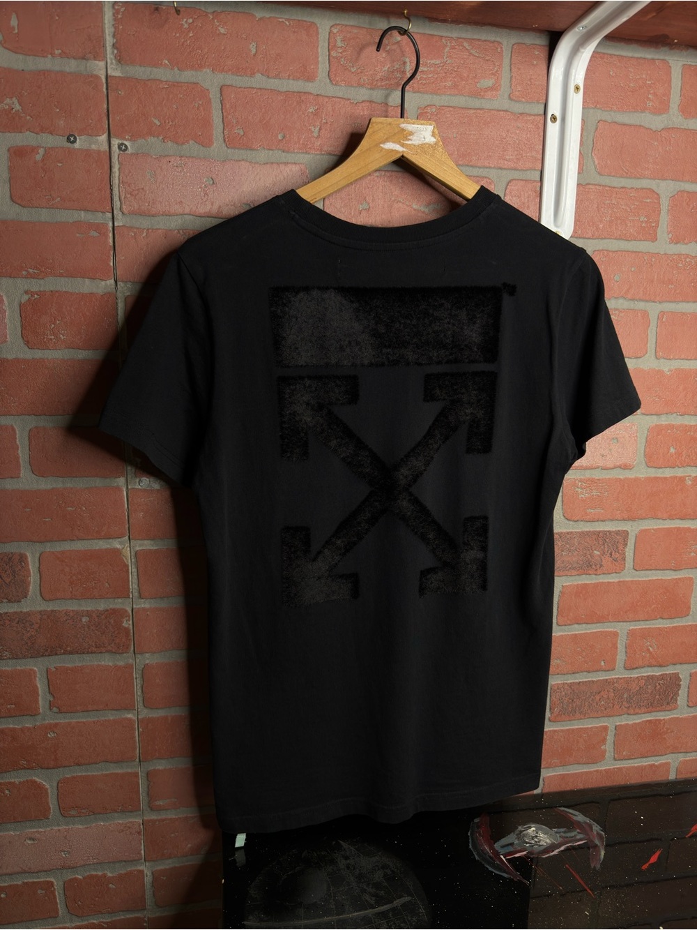Off-White Fur Arrows T-Shirt Virgil Abloh Black Tee Women’s Size Medium